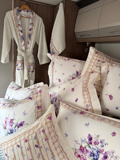 Lilac orchid bedding set from