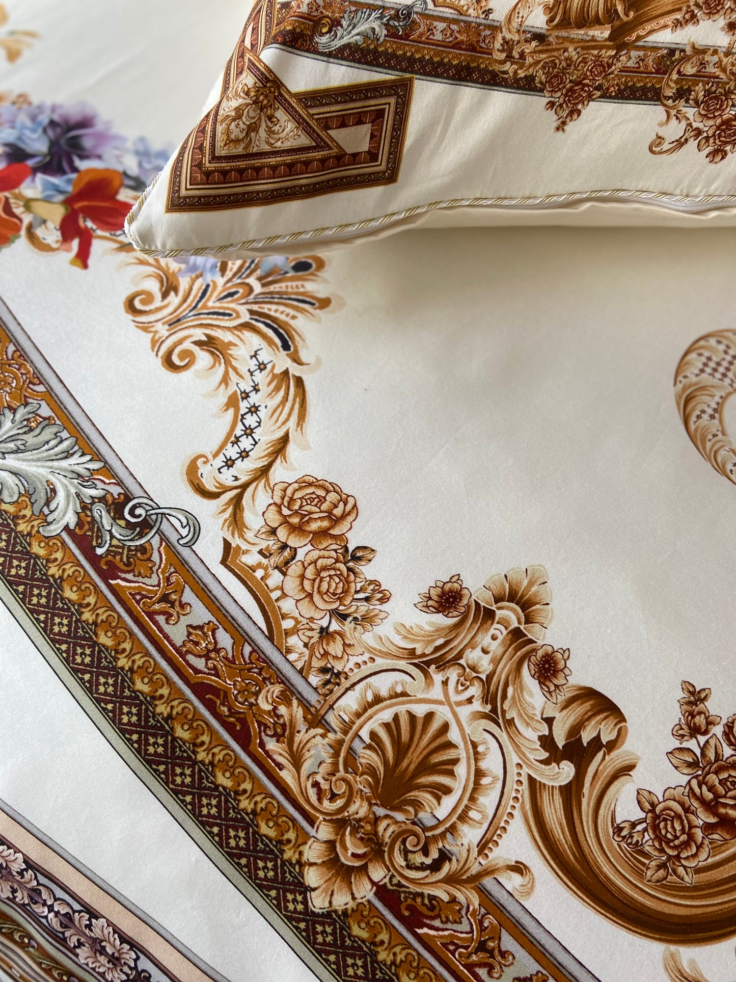 Royal bedding set